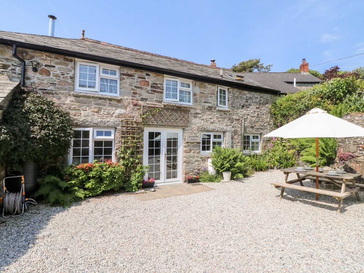 Henwood Barn - Houses for Rent in Cornwall, England, United Kingdom ...