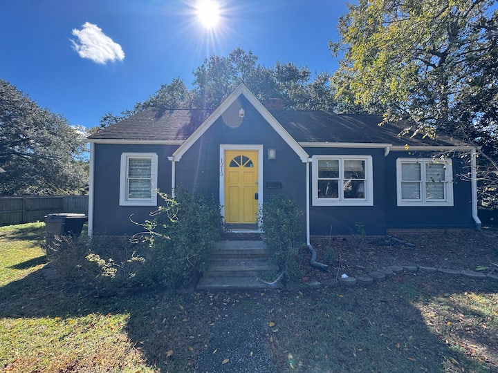 The Southern Comfort: 3br Near Park Circle! - North Charleston, SC