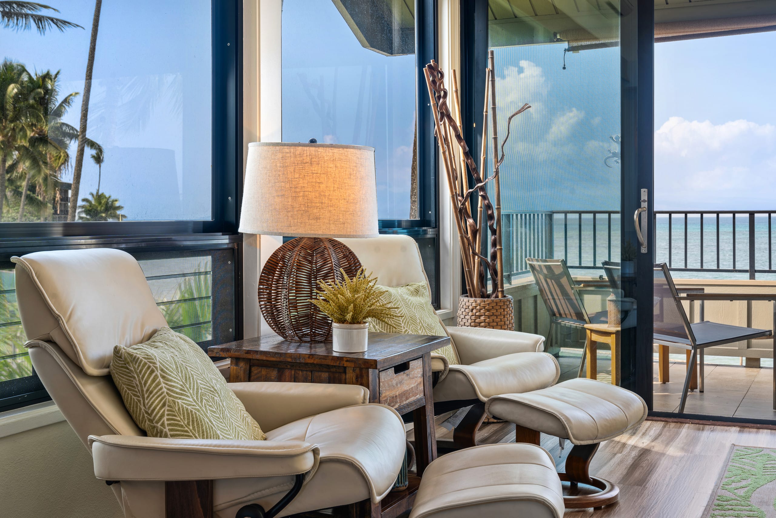 Condo in Lahaina · ★5.0 · 2 bedrooms · 4 beds · 2 baths - Image 39