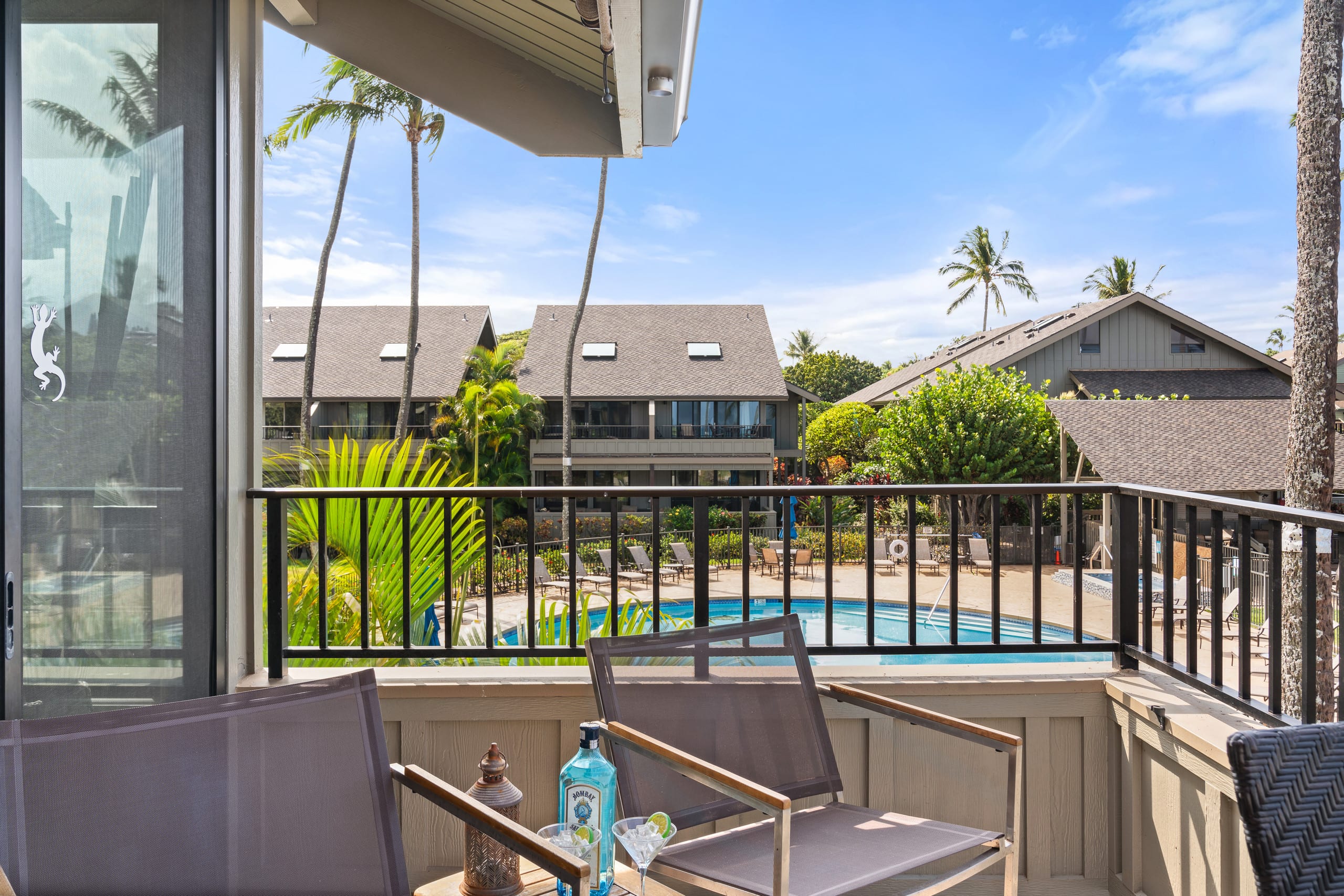 Condo in Lahaina · ★5.0 · 2 bedrooms · 4 beds · 2 baths - Image 25
