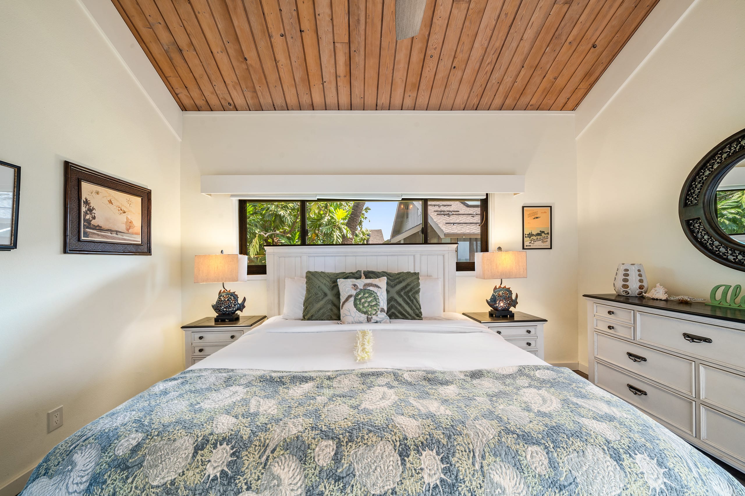 Condo in Lahaina · ★5.0 · 2 bedrooms · 4 beds · 2 baths - Image 10