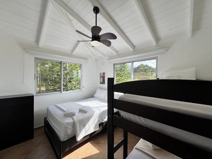 سرير، صورة للغرفة بأكملها