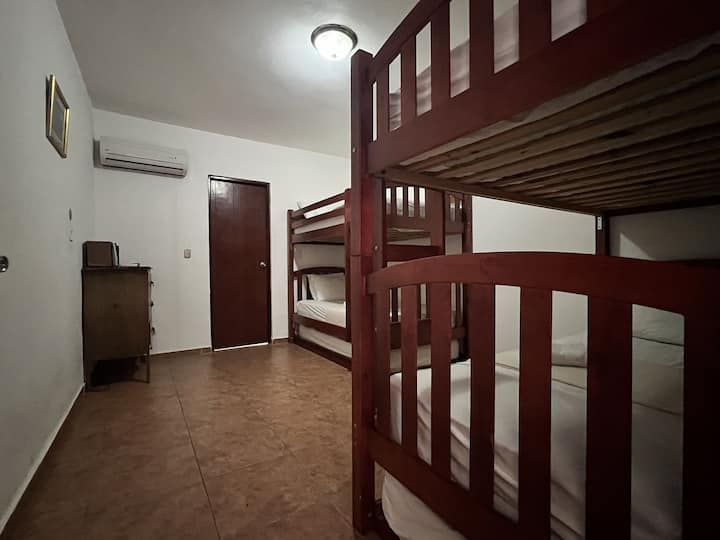 صورة للغرفة بأكملها