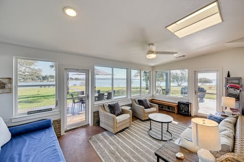 Modern, Spacious! Lake Buchanan Retreat w/ Hot Tub