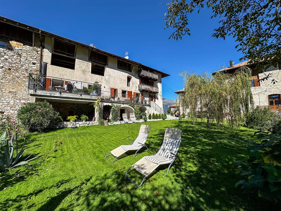 Al Veciarin, a quiet flat in the Trentino valleys, Lundo, Trentino, Italy, photo 3 of 10