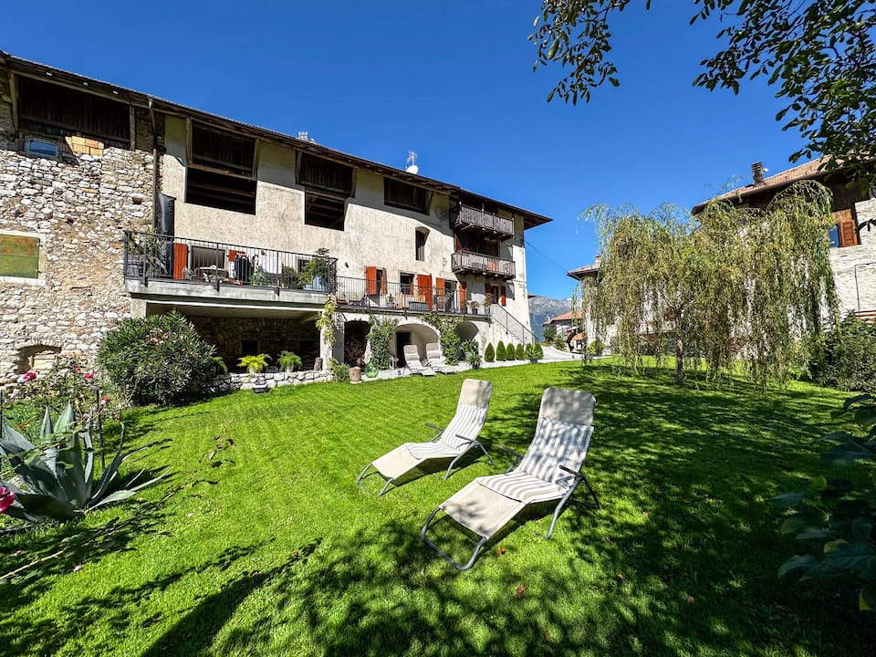 Al Veciarin, a quiet flat in the Trentino valleys, Lundo, Trentino, Italy, photo 8 of 10
