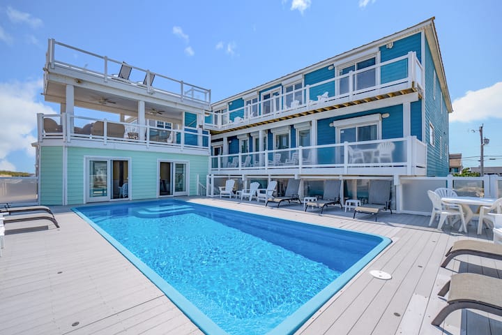 Breathtaking Oceanfront Views! Sandbridge Home - Virginia Beach, VA