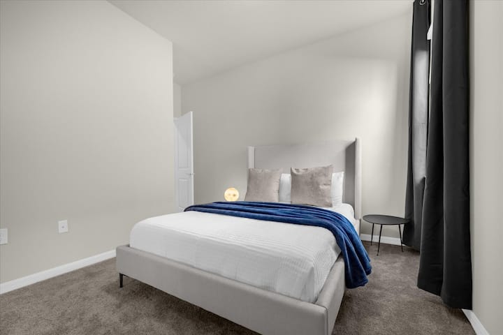 جناح بحجم كوين