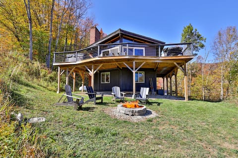 RoundTop Chalet | Hot Tub + Near Killington/Okemo