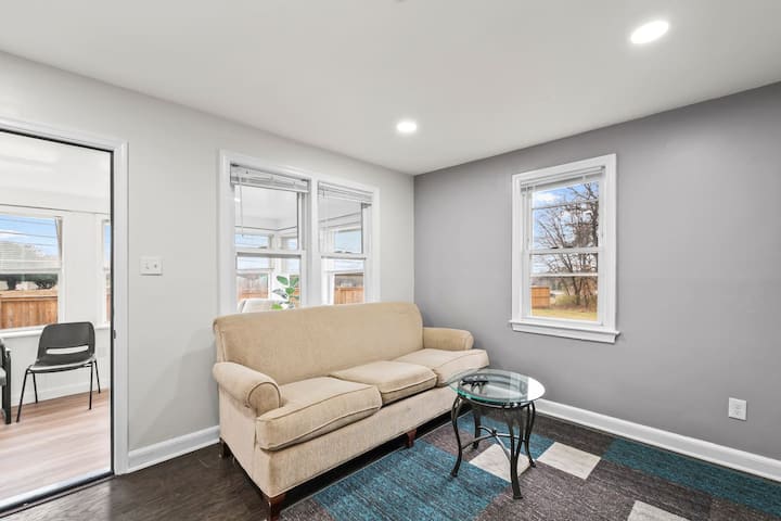 Two Dulles Homes Sleeps 16 W/ev Parking - Loch Lomond, VA