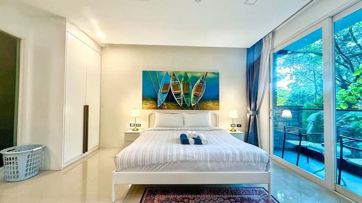 Emerald 412a - Studio With Balcony And Shared Pool - Patong Beach