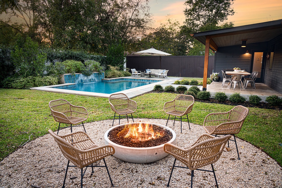 Boxwoods | Pool | Near Main St - Houses for Rent in Fredericksburg