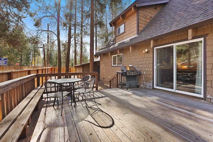 Tahoe Cabin | Bbq | Patio | Pet Friendly - South Lake Tahoe