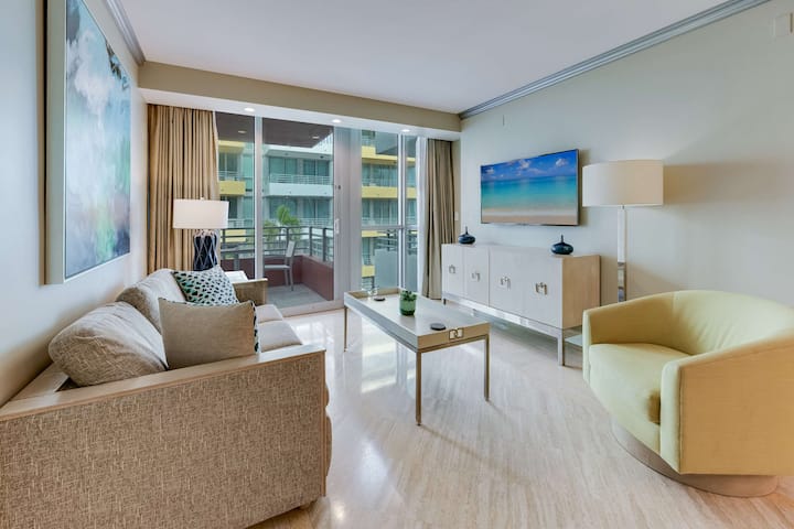 Oceanfront Retreat- South Beach, Pool, Amenities - South Beach, FL