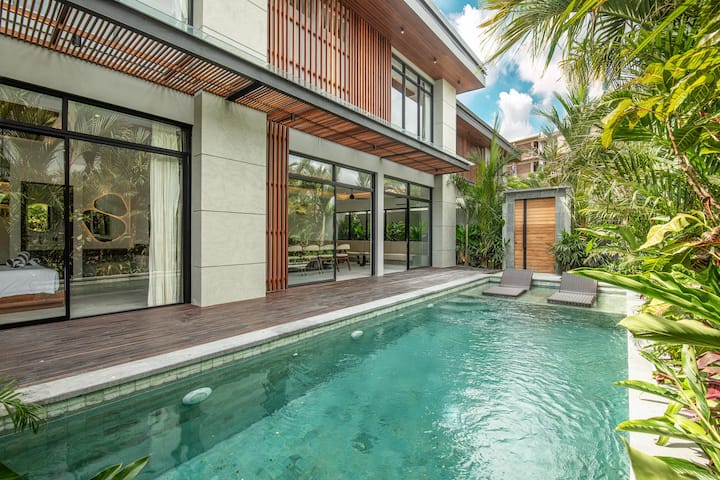 Blissful 5br Canggu Escape 400 M To Beach - Bali