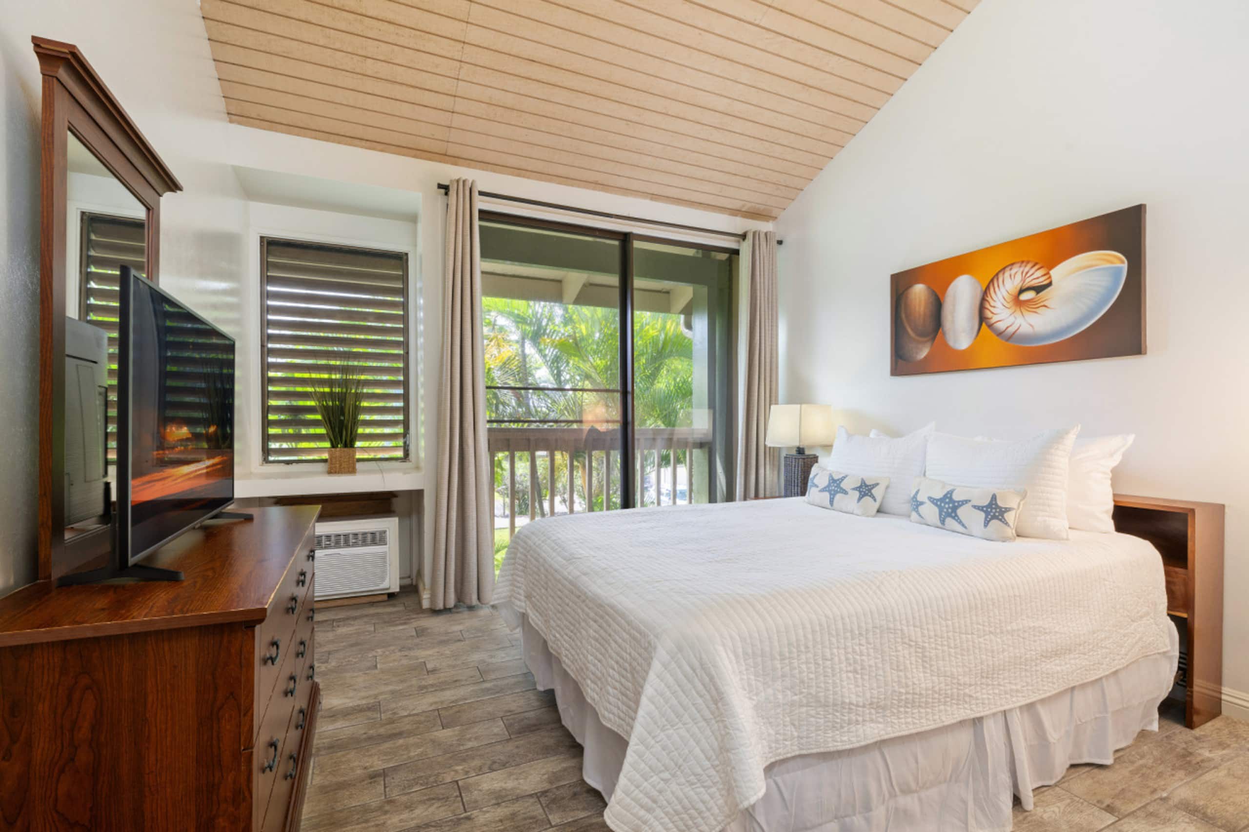 Home in Kahuku · ★4.78 · 2 bedrooms · 2 beds · 2 private baths - Image 2