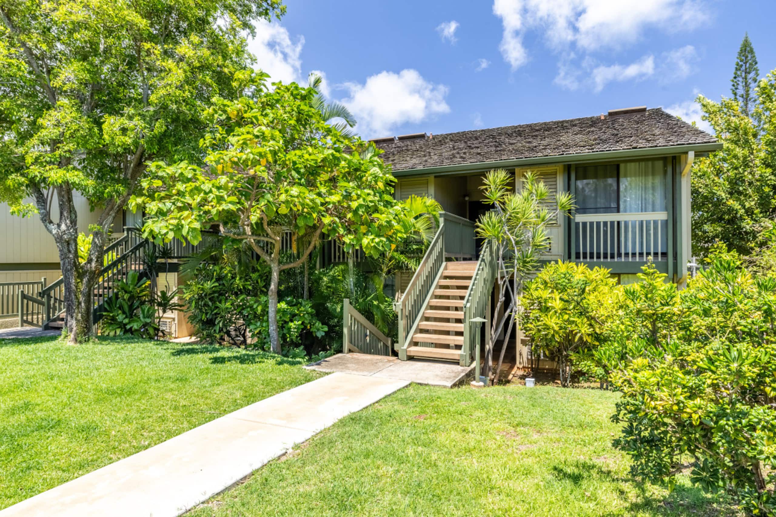 Home in Kahuku · ★4.78 · 2 bedrooms · 2 beds · 2 private baths - Image 38