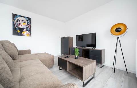 Popular Airbnb listing: Widzewska Prime Apartment #25 in łódź Widzew
