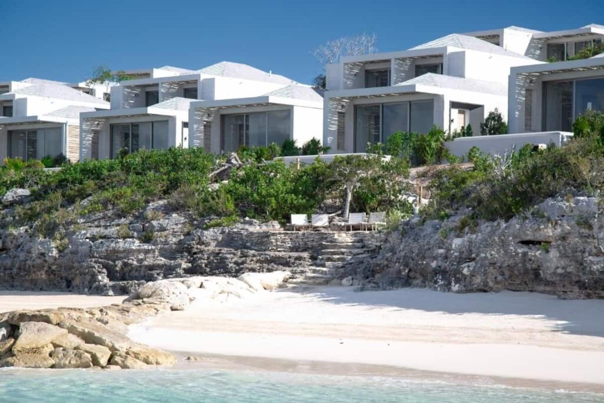 Elegant Oceanfront Villa | Spa & Beach Access