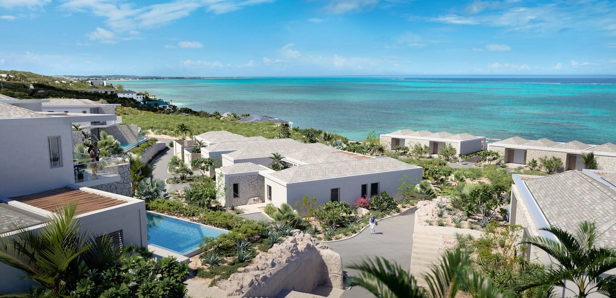 Sunlit Oceanfront Room—Ideal for Romantic Retreat
