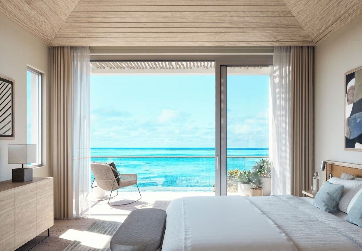 Amazing Villa w/ Balcony Offering Stunning View