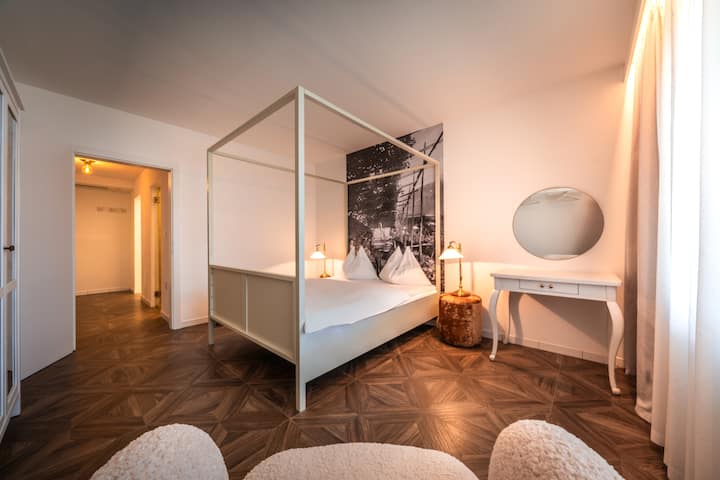739i Goldfinger+suites I Apartment Individual - Lana