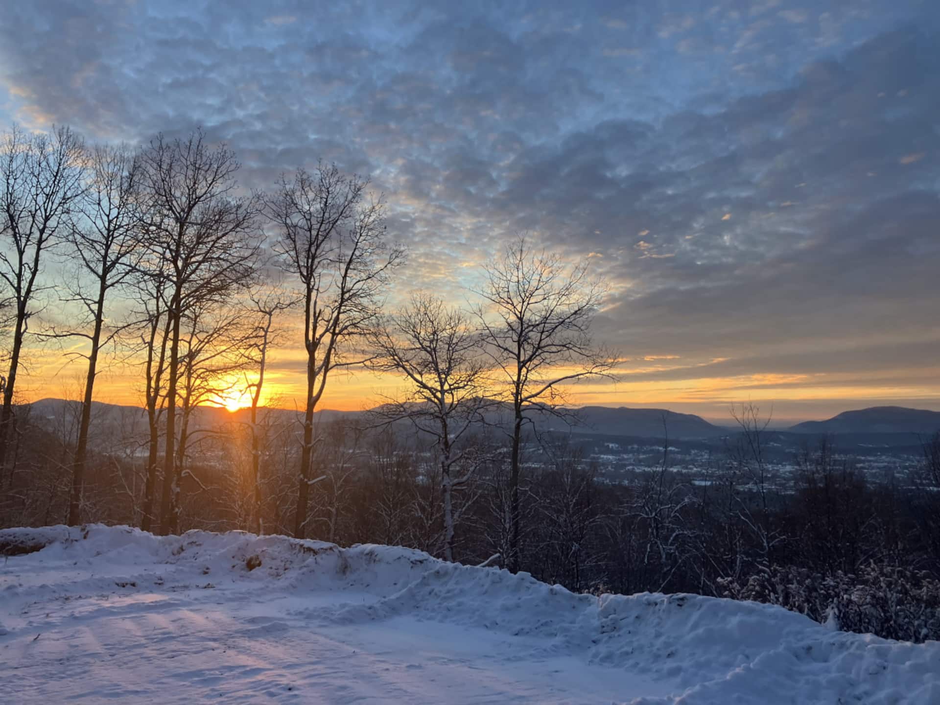 Sunset Notch- Hot tub, Cold Plunge, Hiking, Views!