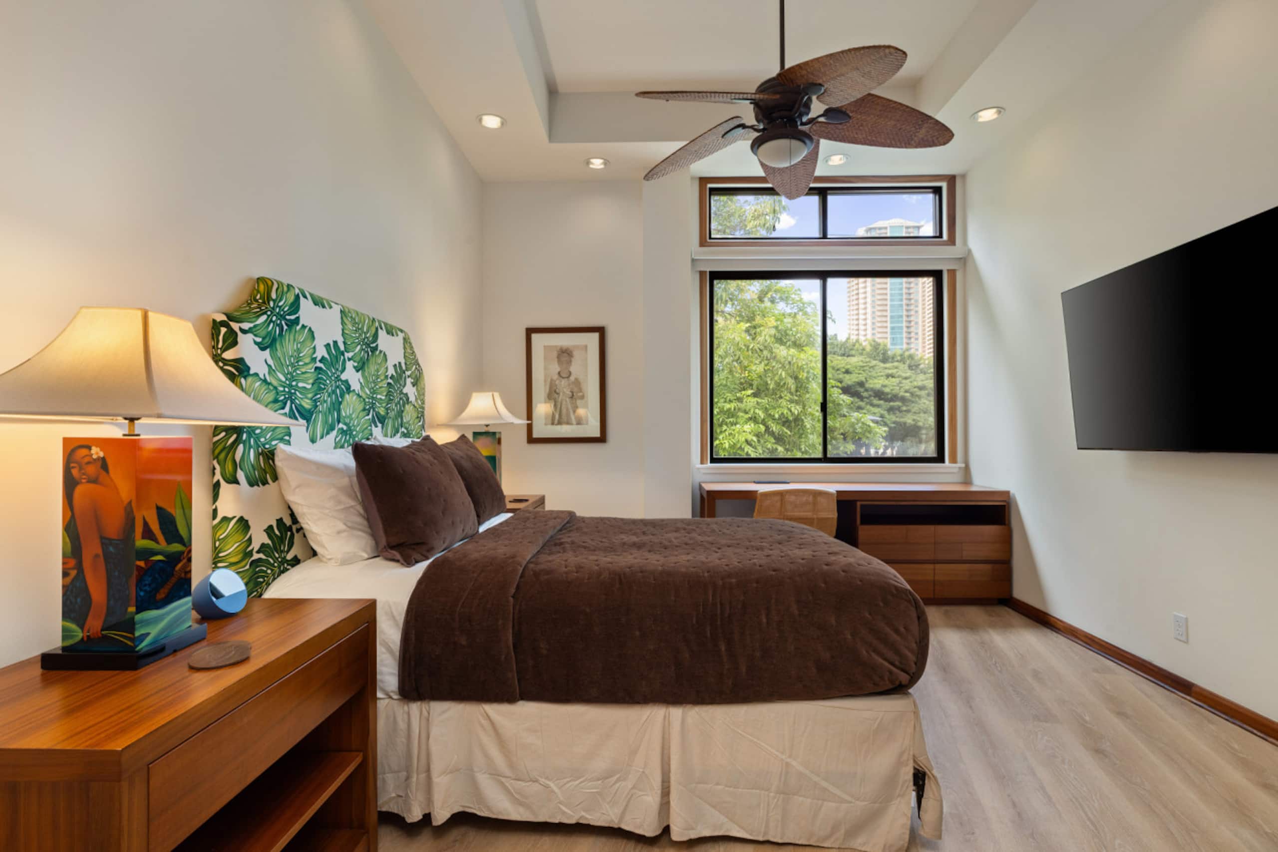 Hotel in Honolulu · ★5.0 · 2 bedrooms · 5 beds · 2.5 private baths - Image 22