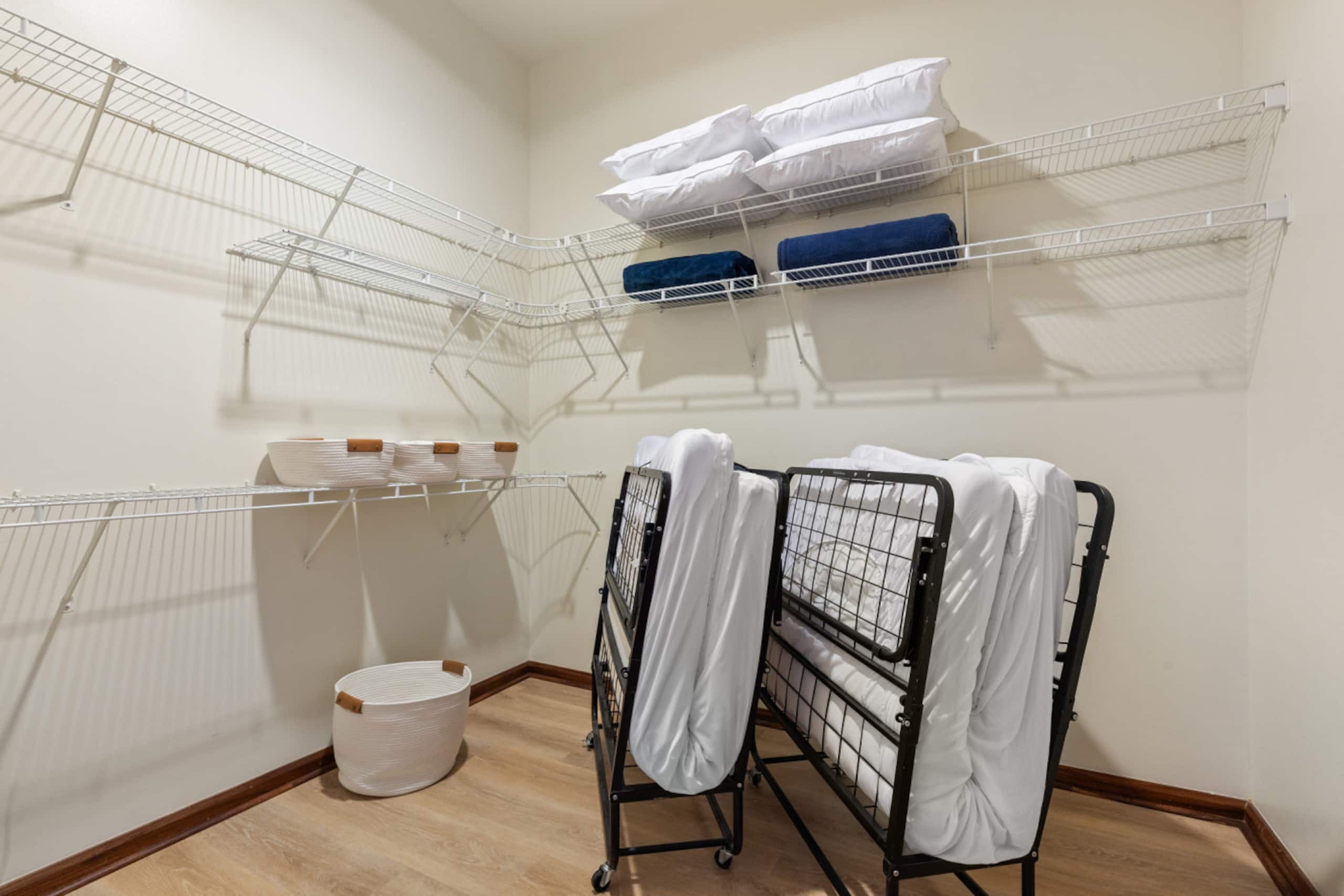 Hotel in Honolulu · ★5.0 · 2 bedrooms · 5 beds · 2.5 private baths - Image 18