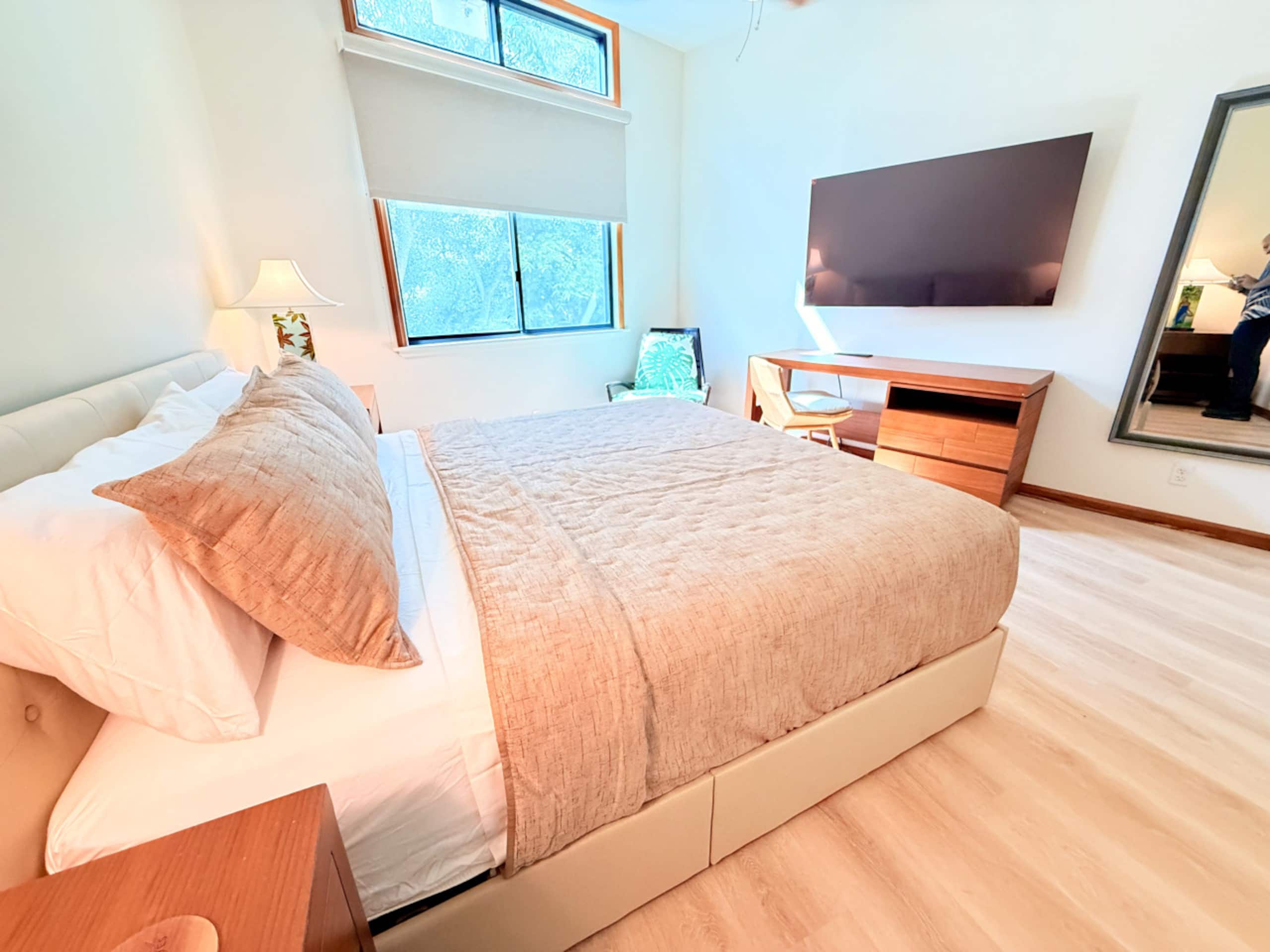 Hotel in Honolulu · ★5.0 · 2 bedrooms · 5 beds · 2.5 private baths - Image 57