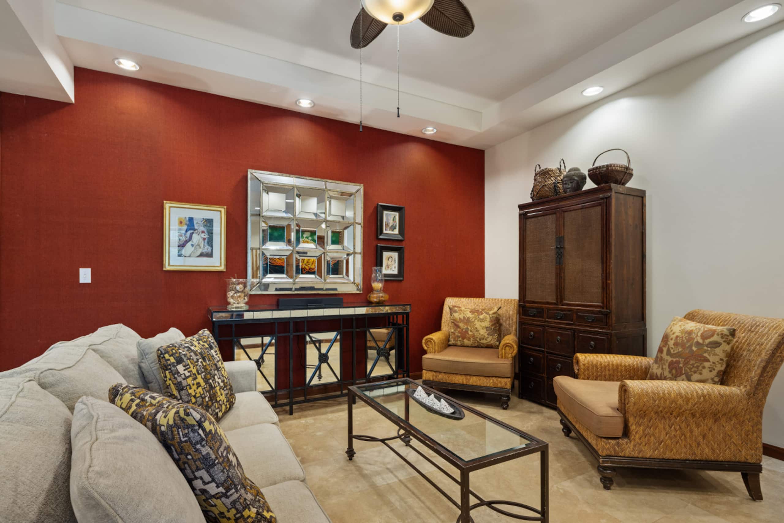 Hotel in Honolulu · ★5.0 · 2 bedrooms · 5 beds · 2.5 private baths - Image 85