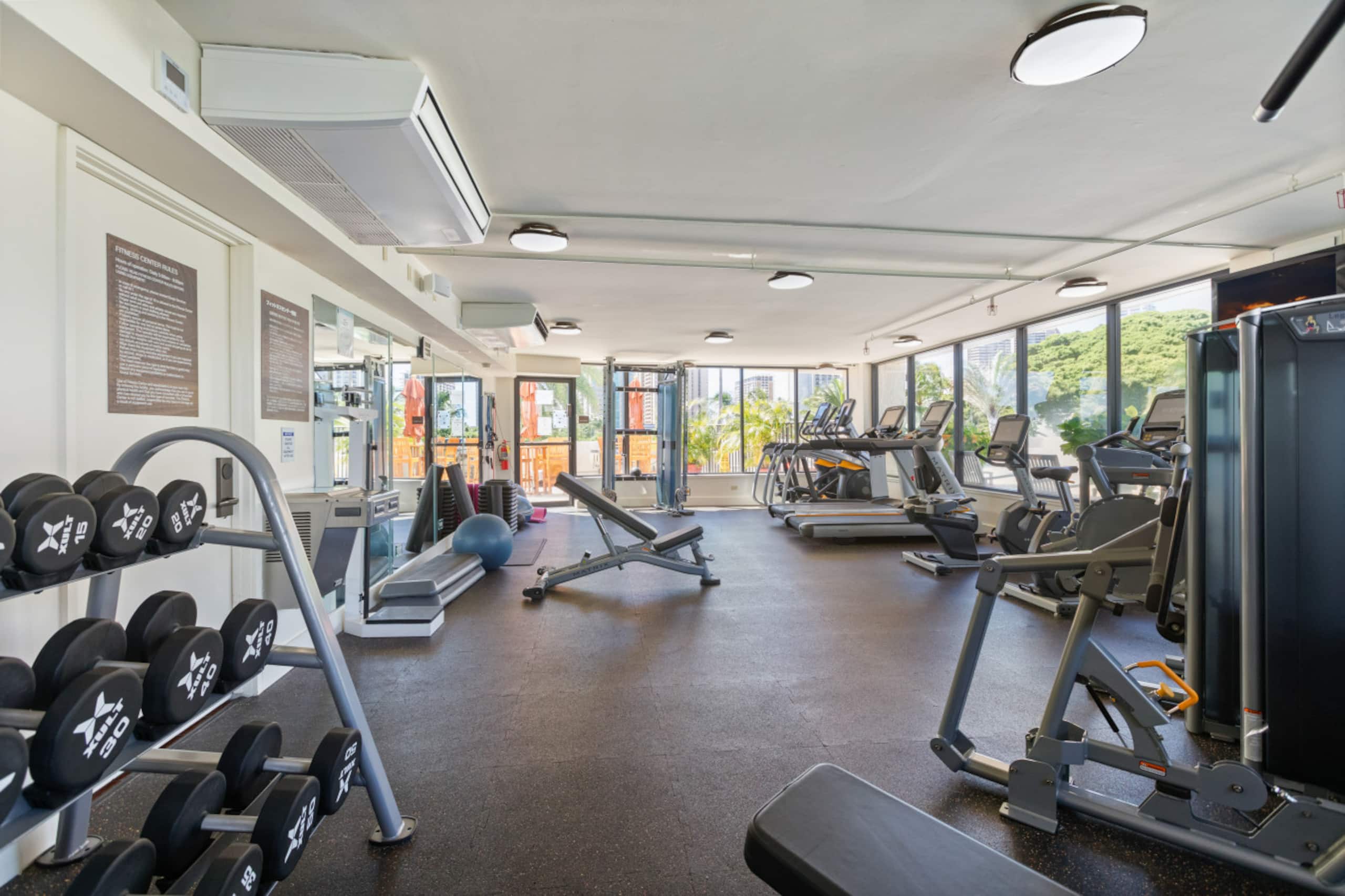 Hotel in Honolulu · ★5.0 · 2 bedrooms · 5 beds · 2.5 private baths - Image 75
