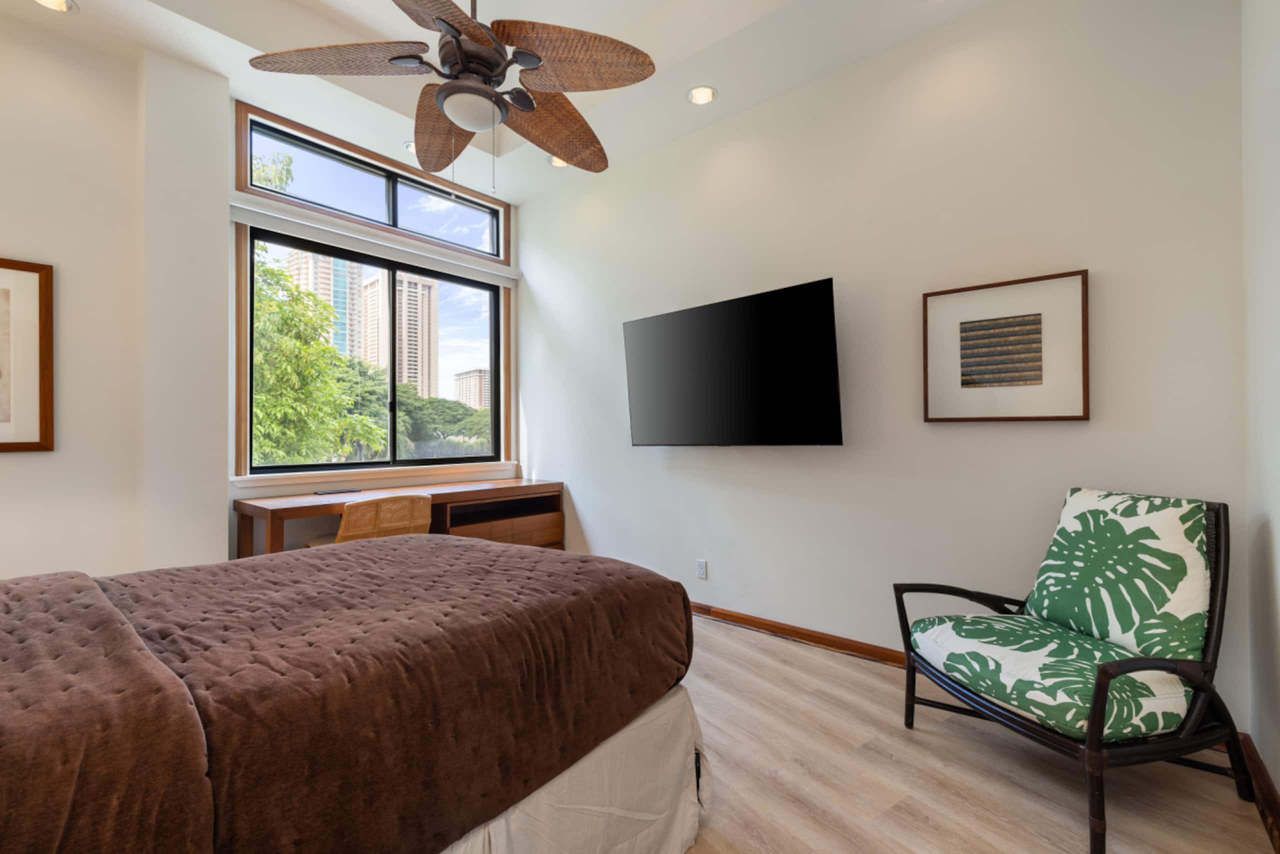 Hotel in Honolulu · ★5.0 · 2 bedrooms · 5 beds · 2.5 private baths - Image 24