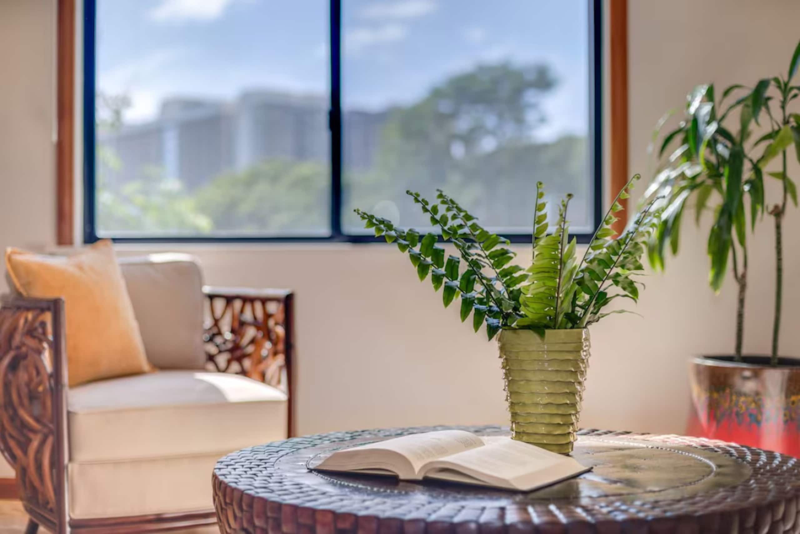 Hotel in Honolulu · ★5.0 · 2 bedrooms · 5 beds · 2.5 private baths - Image 3