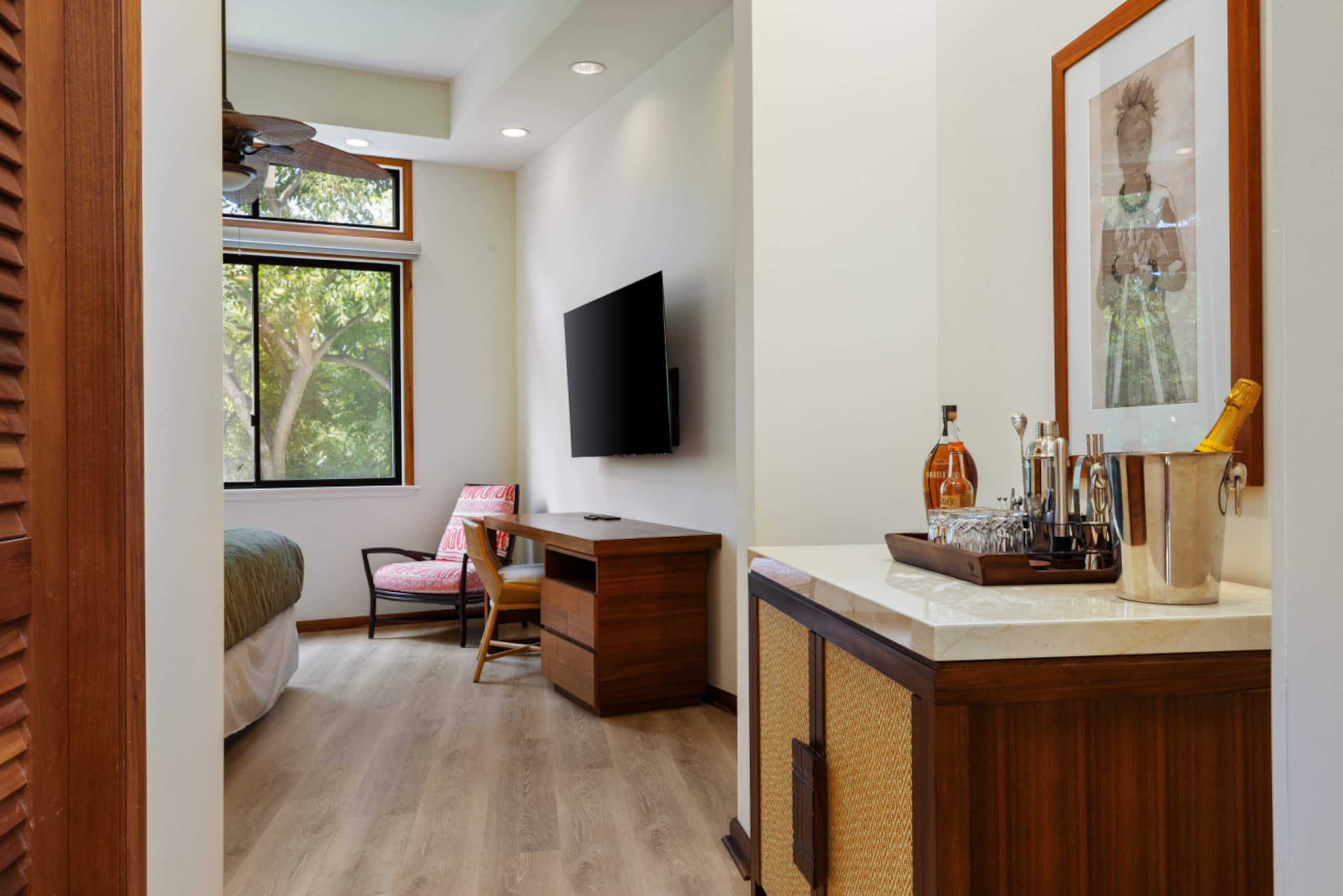 Hotel in Honolulu · ★5.0 · 2 bedrooms · 5 beds · 2.5 private baths - Image 72