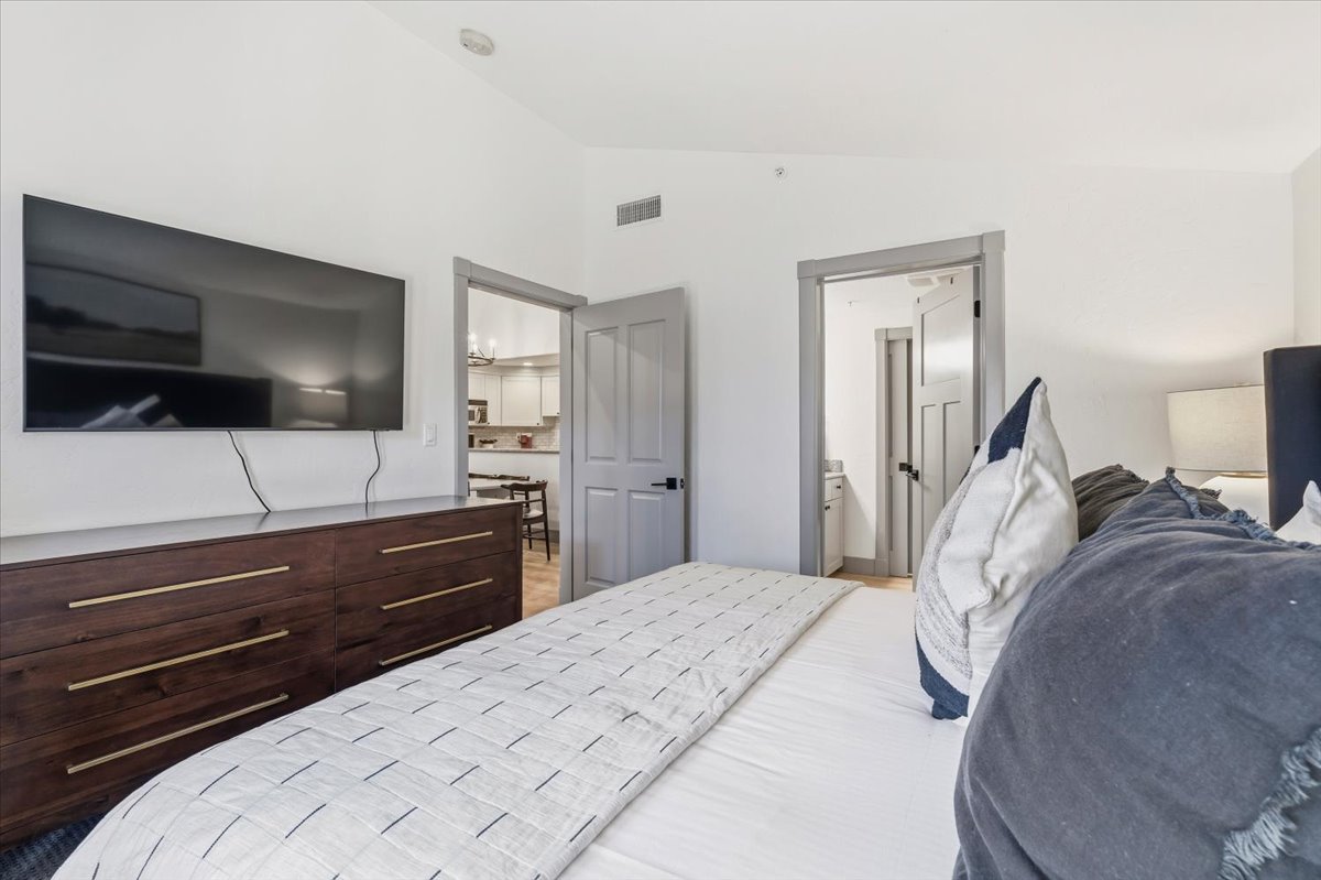 Lovely Updated Villa