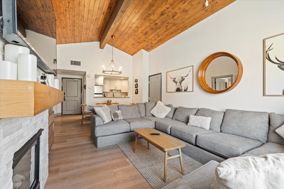 Beautiful Updated Villa