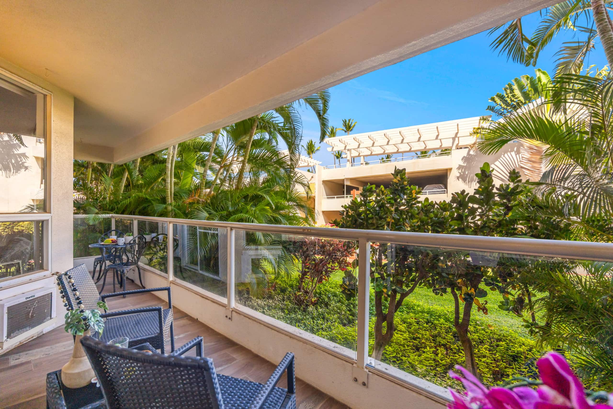 Condo in Kihei · ★4.8 · 2 bedrooms · 4 beds · 2 private baths - Image 1