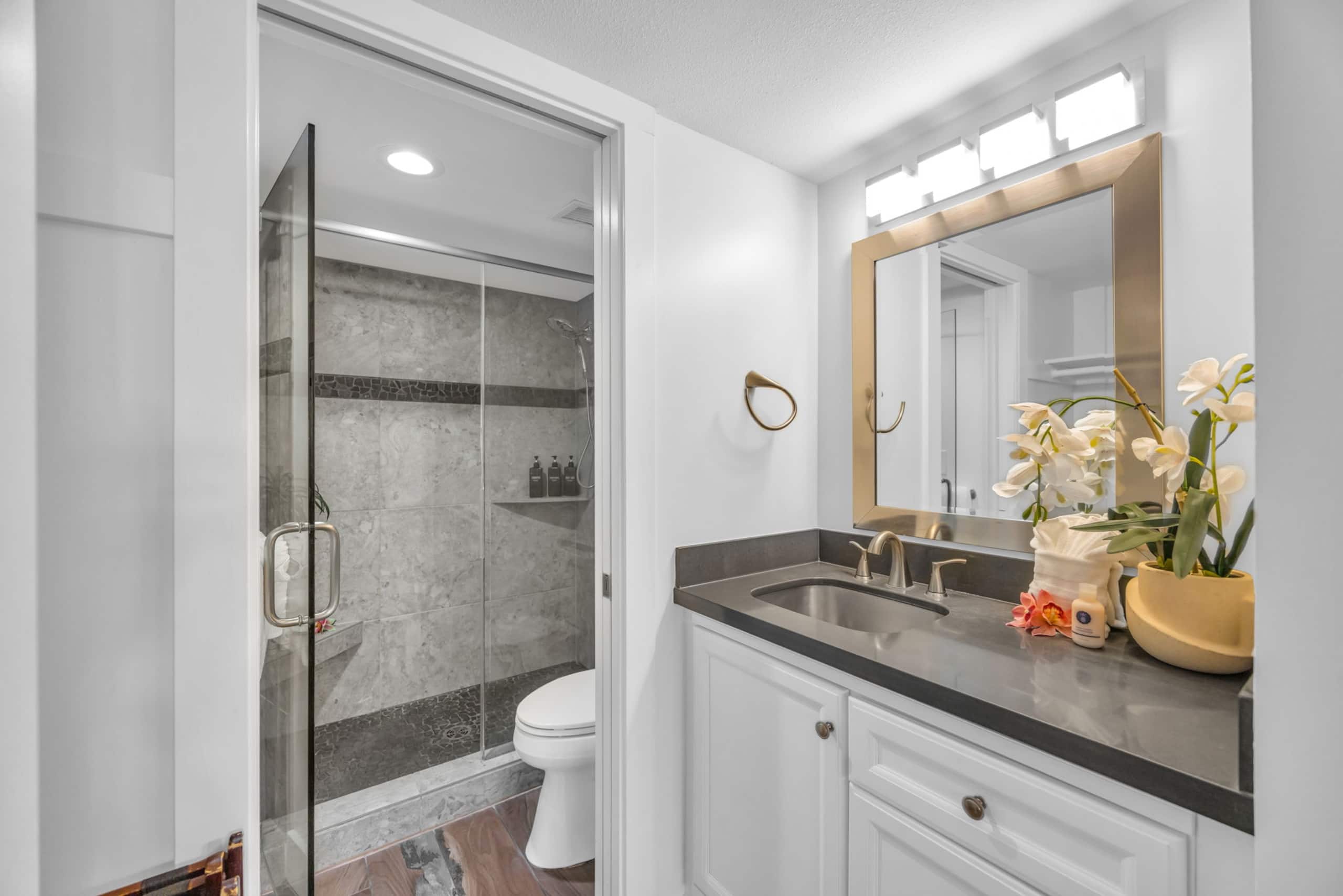 Condo in Kihei · ★4.8 · 2 bedrooms · 4 beds · 2 private baths - Image 38