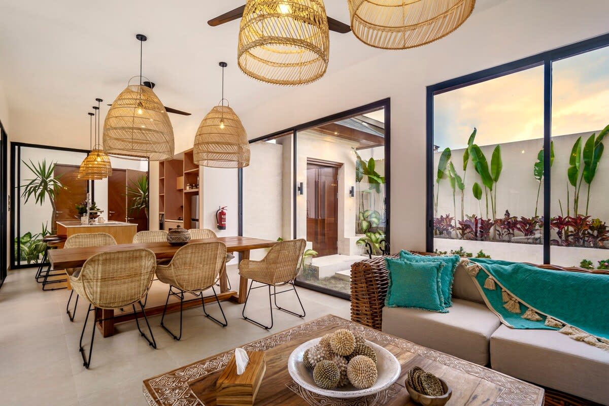 Villa in Kecamatan Ubud · ★4.71 · 3 bedrooms · 4 beds · 3.5 baths, Airbnb сравним