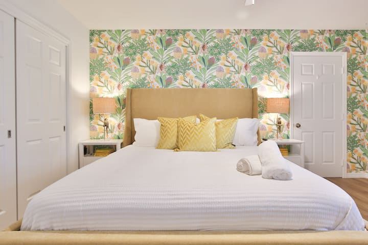 Spálňa pre hostí s manželskou posteľou King