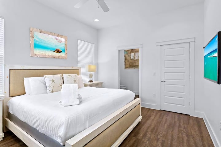 ชั้น 2 - ห้องสวีทเตียงคิงไซส์พร้อมห้องน้ำในตัว