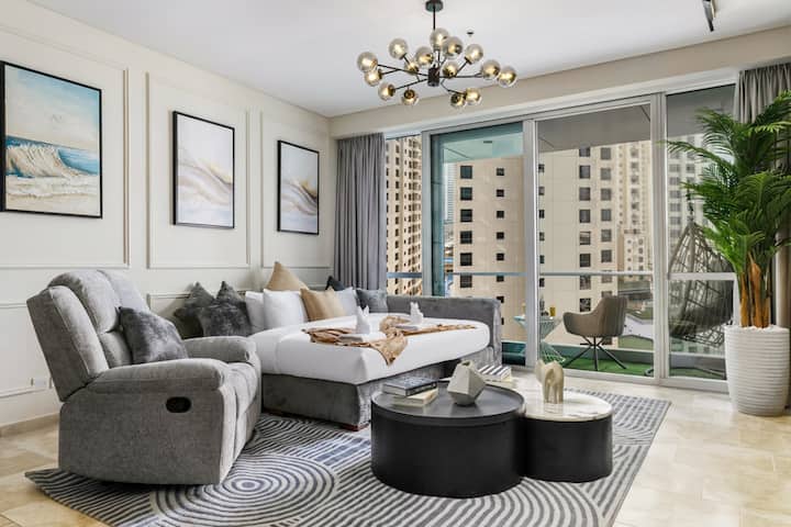 เตียงโซฟาสไตล์โมเดิร์นเหมาะสำหรับผู้เข้าพักเพิ่มเติม