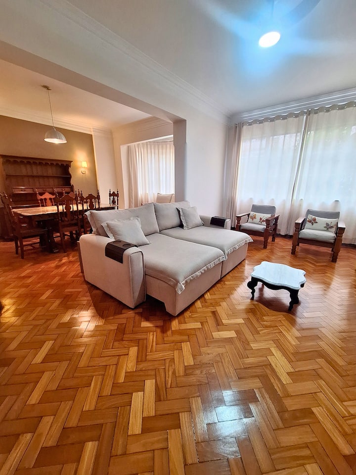 Lindo Apartamento Na Barata Ribeiro - Rio de Janeiro