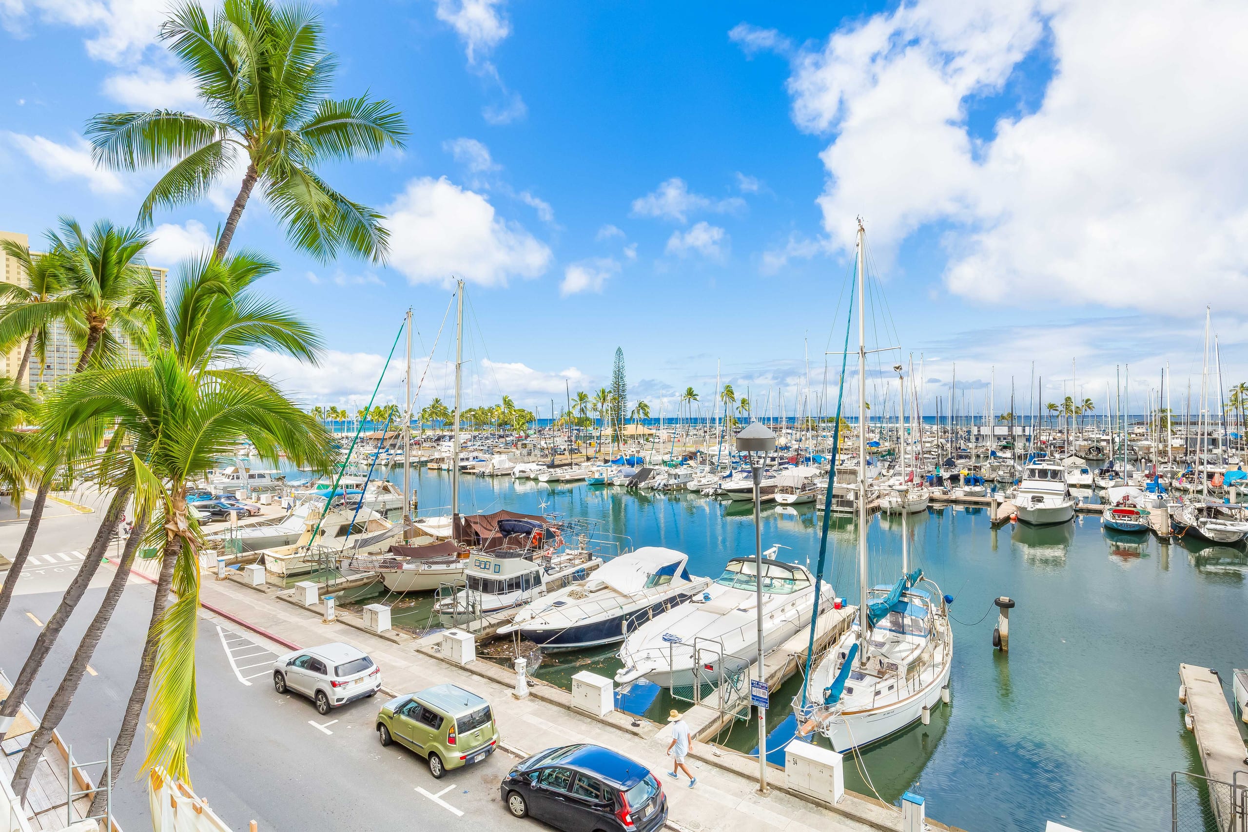 Condo in Honolulu · ★5.0 · Studio · 2 beds · 1 bath - Image 4