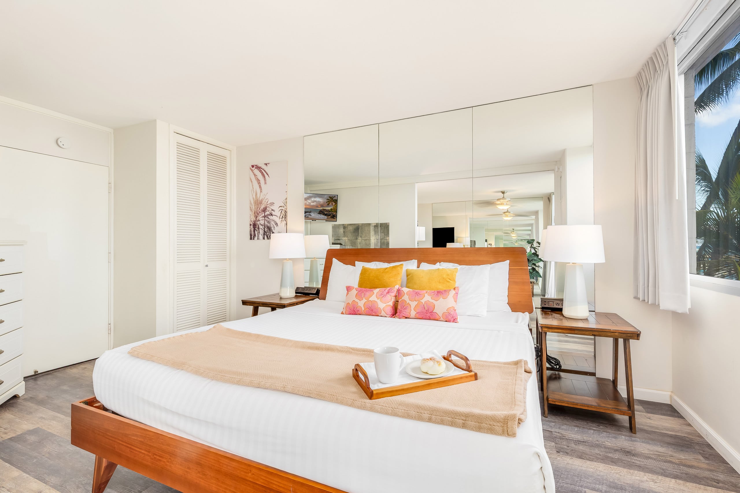 Condo in Honolulu · ★5.0 · Studio · 2 beds · 1 bath - Image 13