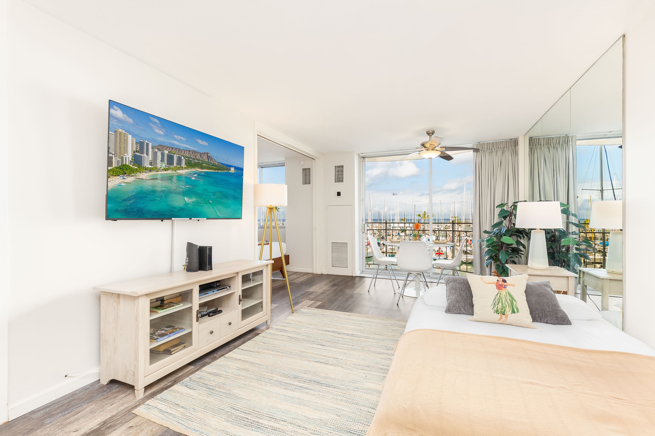 Condo in Honolulu · ★5.0 · Studio · 2 beds · 1 bath - Image 16