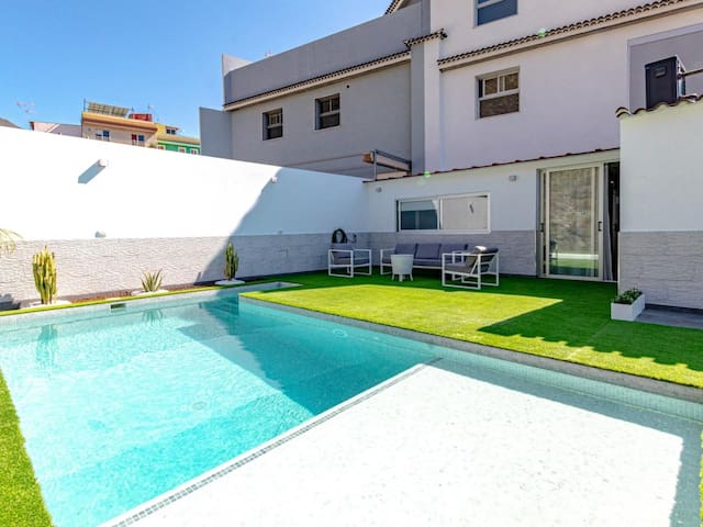 Tropicali Days managed Airbnb listing 3