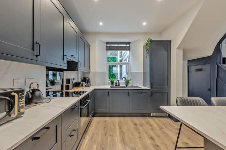 4 Bed In Brixham (Oc-h33642) - Paignton