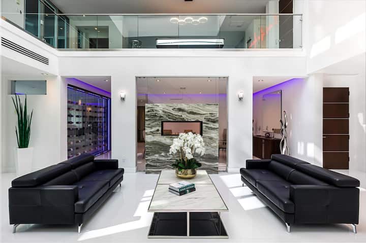 Las Palmas Royal Estate | Luxury Waterfront Villa - Fort Lauderdale